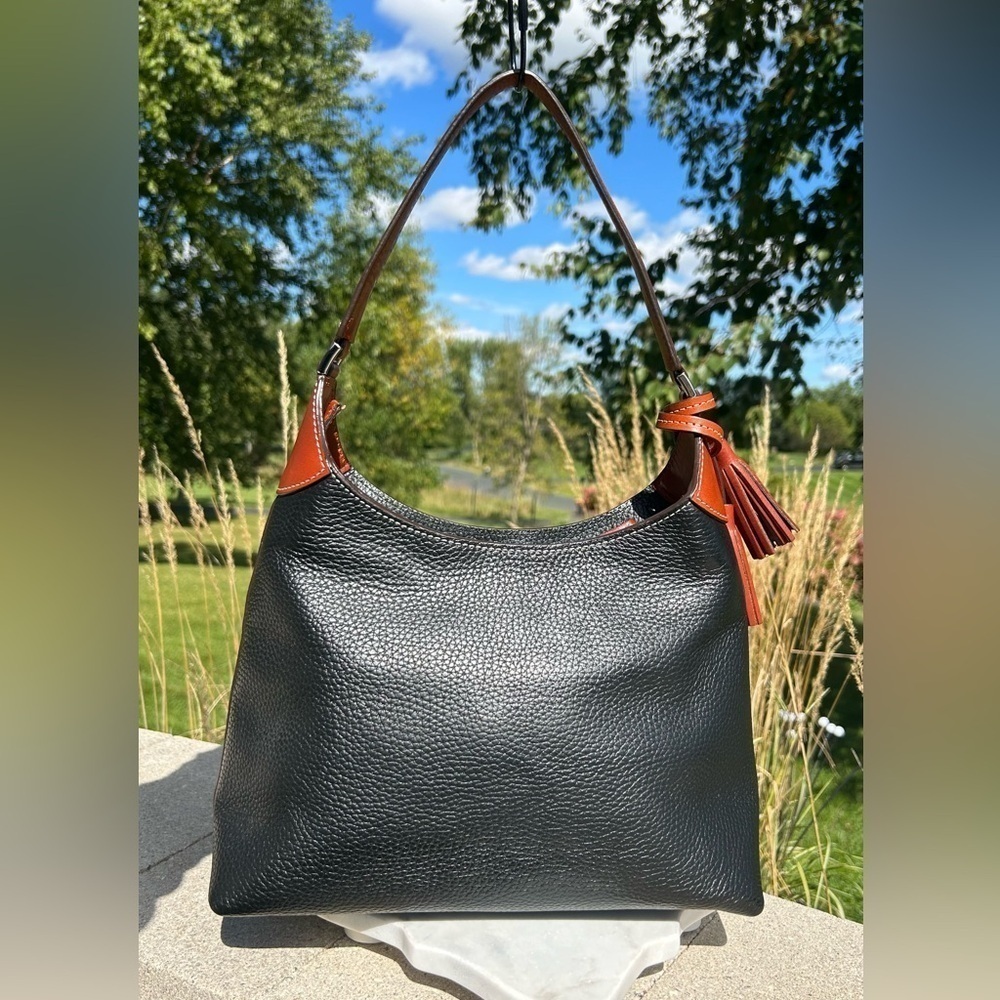 Dooney & Bourke Cambridge Tasseled Black Pebbled Leather Hobo EUC - Picture 11 of 17